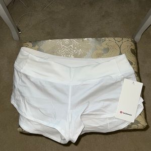 LULULEMON Speed Up Shorts white 2.5”